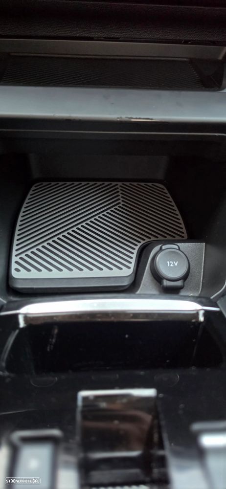 Citroën C4 X PureTech 130 Stop&Start EAT8 PLUS - 24