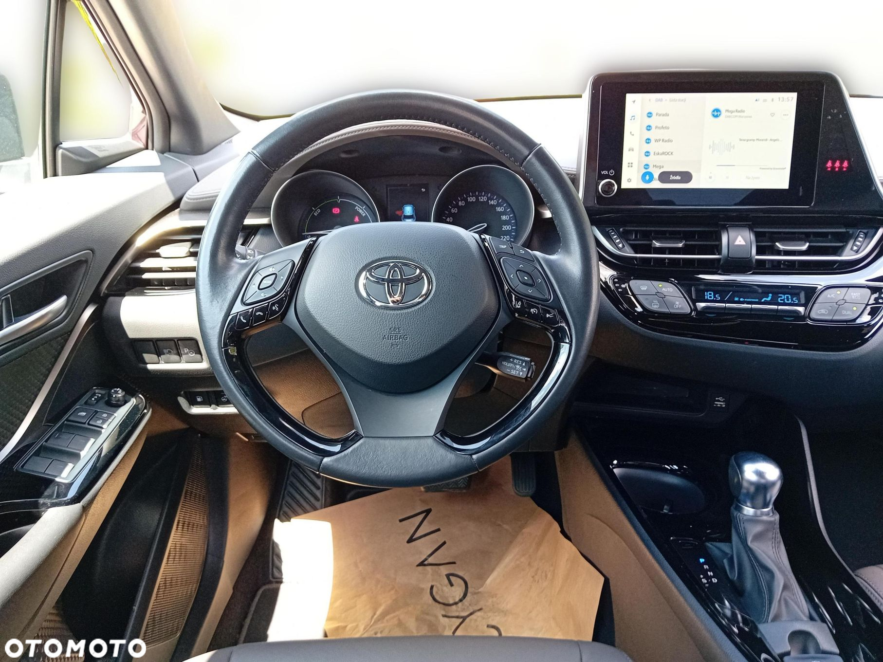 Toyota C-HR - 10