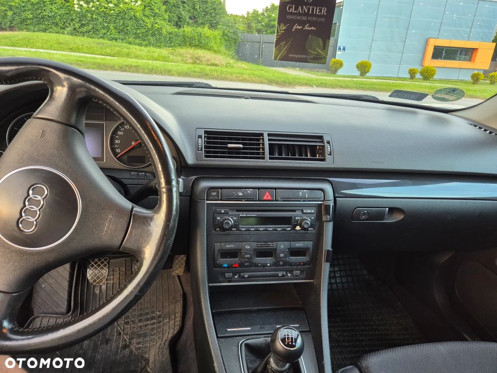 Audi A4 Limousine ver-avant-2-0 - 7