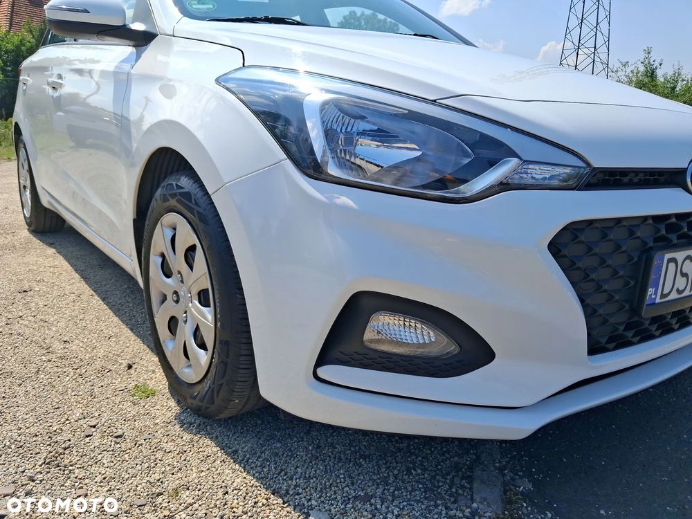 Hyundai i20 blue 1.2 Classic - 27