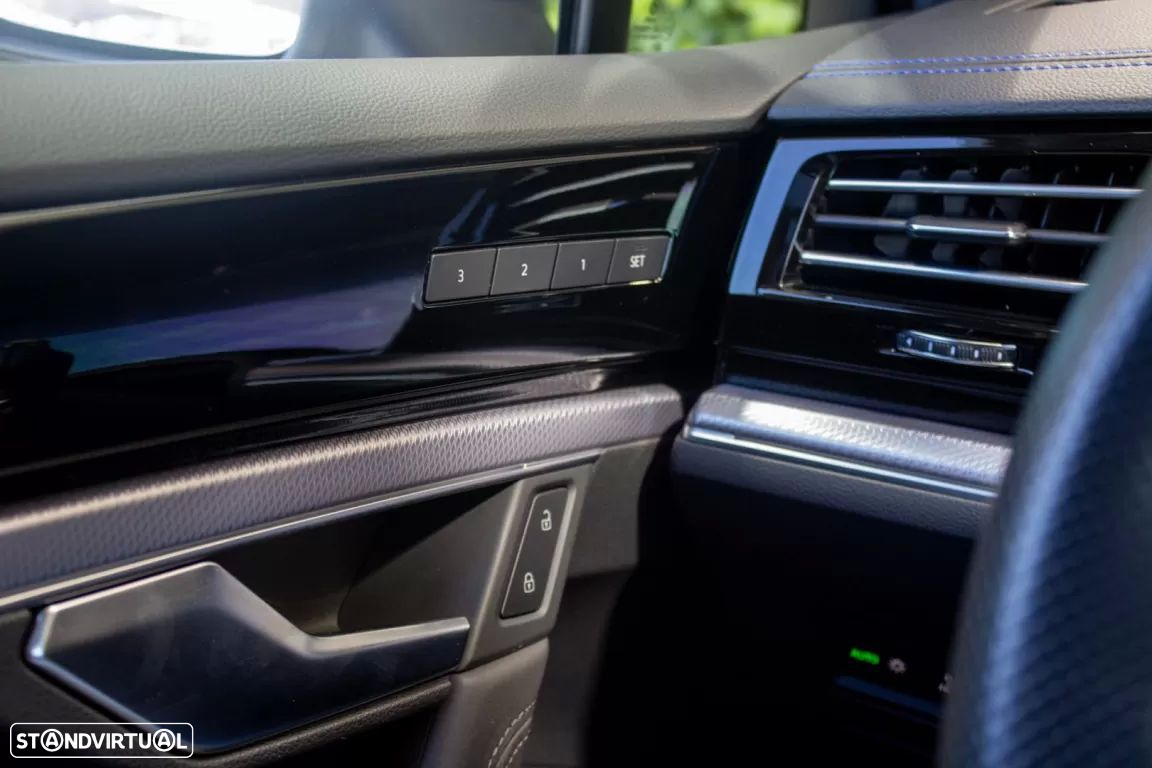 VW Touareg 3.0 TSI e-Hybrid R - 23