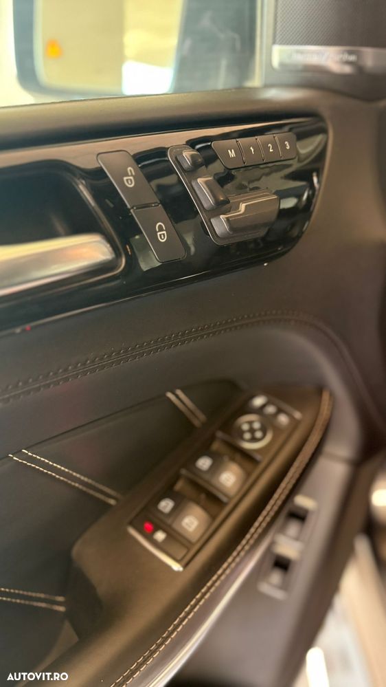 Mercedes-Benz GL 63 AMG 4MATIC AMG Speedshift Plus 7G-TRONIC - 11