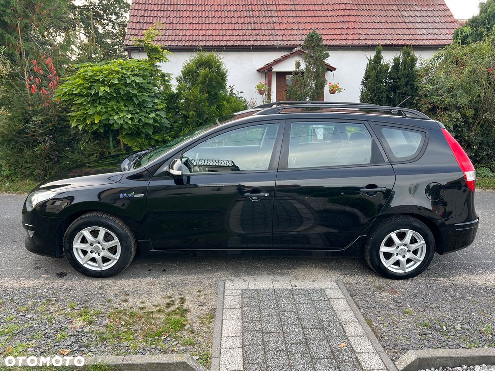 Hyundai i30 1.6 blue Comfort - 2