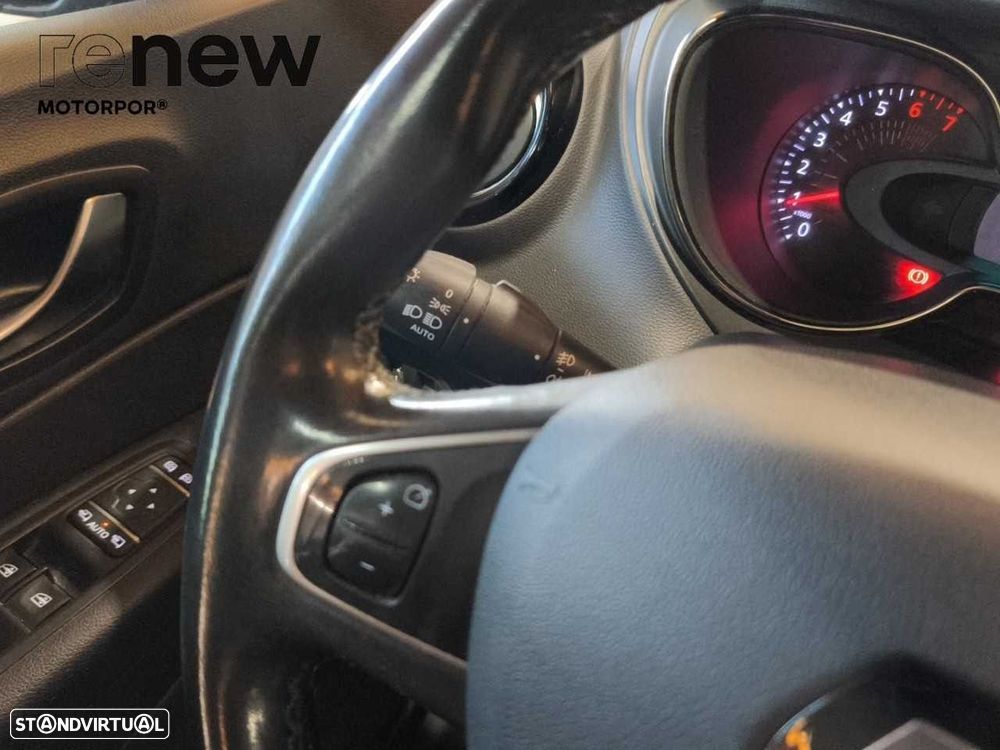 Renault Captur 0.9 TCE Exclusive XMOD - 15