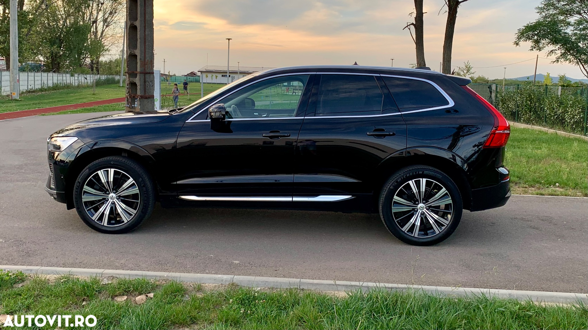 Volvo XC 60 B4 D AWD Ultimate Bright - 11