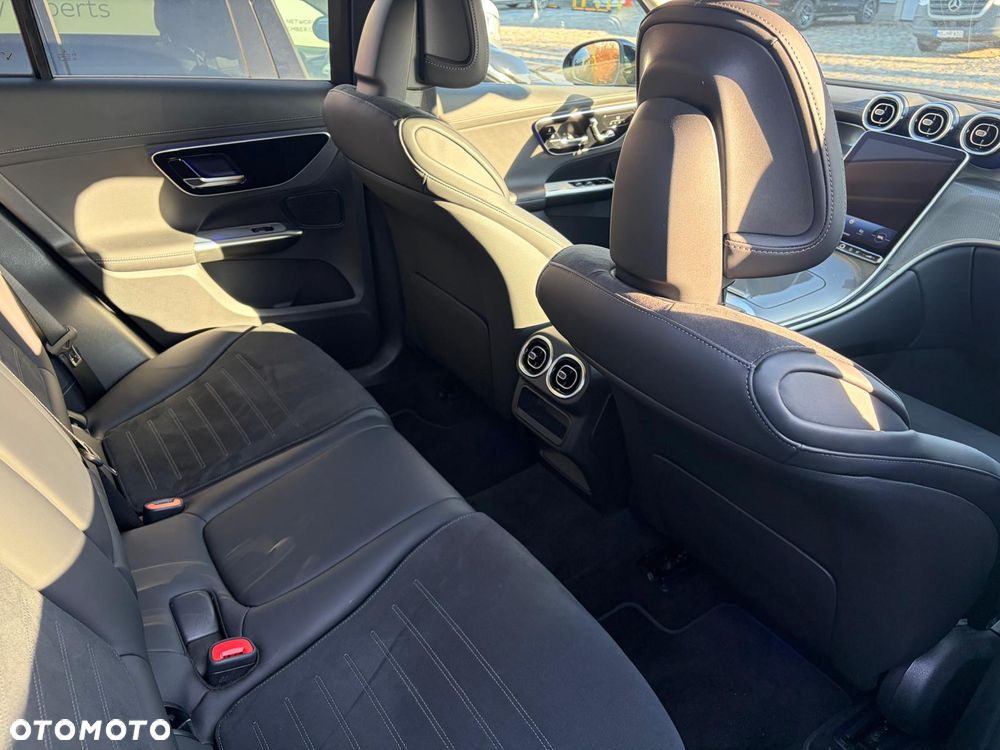 Mercedes-Benz GLC 300 e PHEV 4-Matic AMG Line - 22