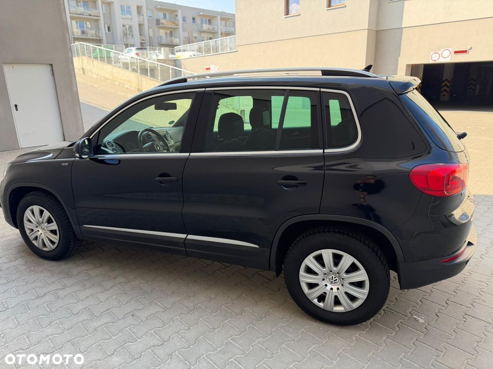 Volkswagen Tiguan 2.0 TDI DPF BlueMotion Technology Lounge Sport & Style - 5