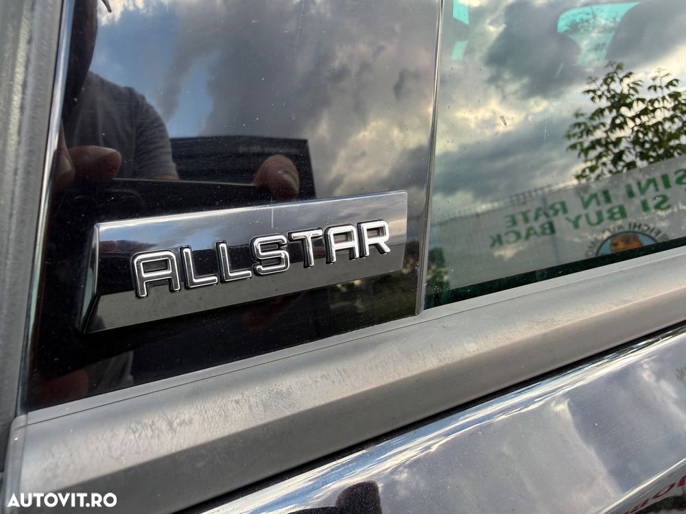 Volkswagen Golf 1.6 TDI Highline - 13