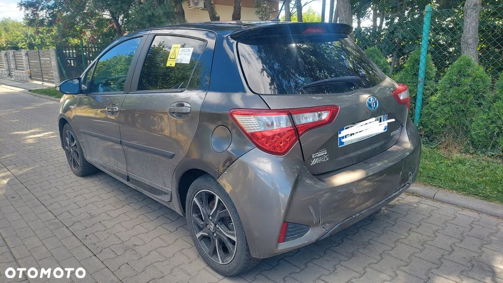 Toyota Yaris 1.5 VVT-i Launch Edition - 3