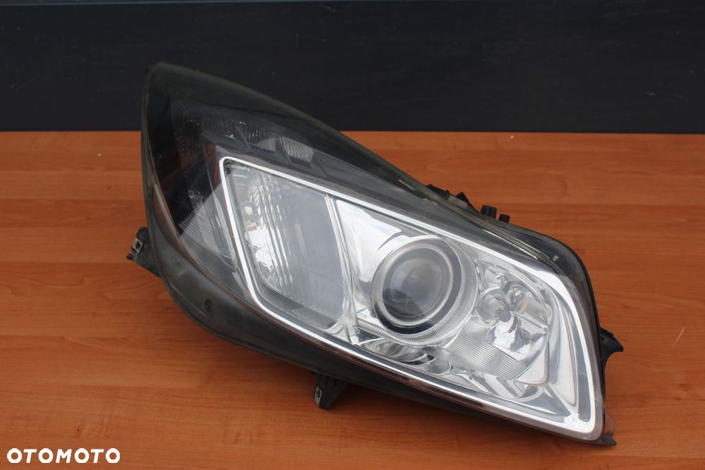 LAMPA PRAWY PRZÓD OPEL INSIGNIA BIXENON SKRĘTNY PRZED LIFT EUROPA