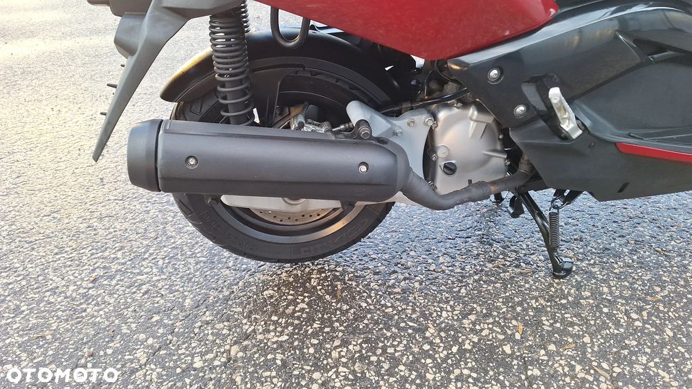 Yamaha X-max - 16