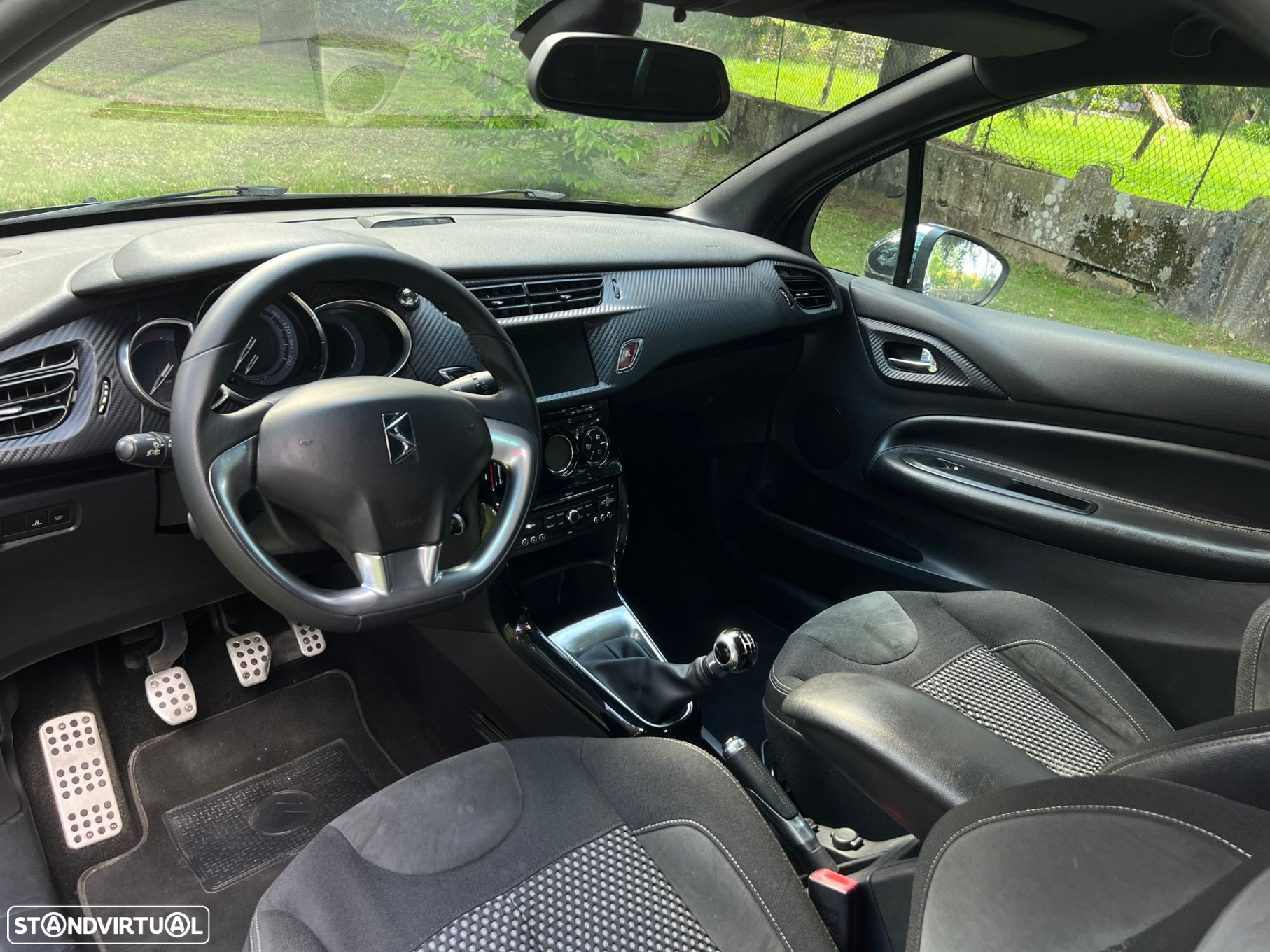 Citroën DS3 1.6 e-HDi So Chic - 25