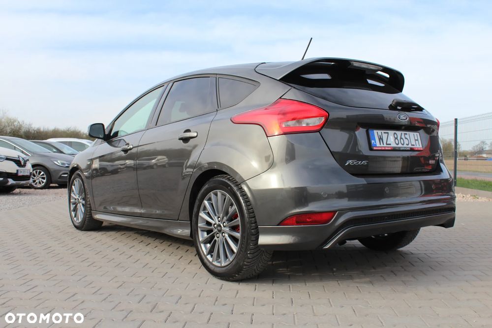Ford Focus 1.0 EcoBoost Start-Stopp-System ST-LINE STYLE - 9