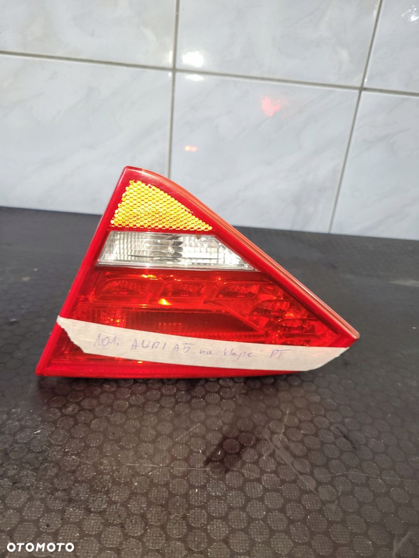 LAMPA PRAWY TYŁ LED AUDI A5 8T0945094A