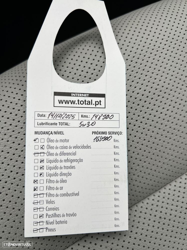 Mercedes-Benz E 200 CGi Avantgarde BlueEfficiency Auto - 22