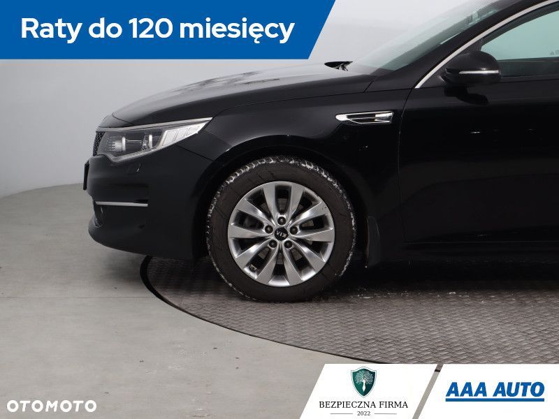Kia Optima - 16