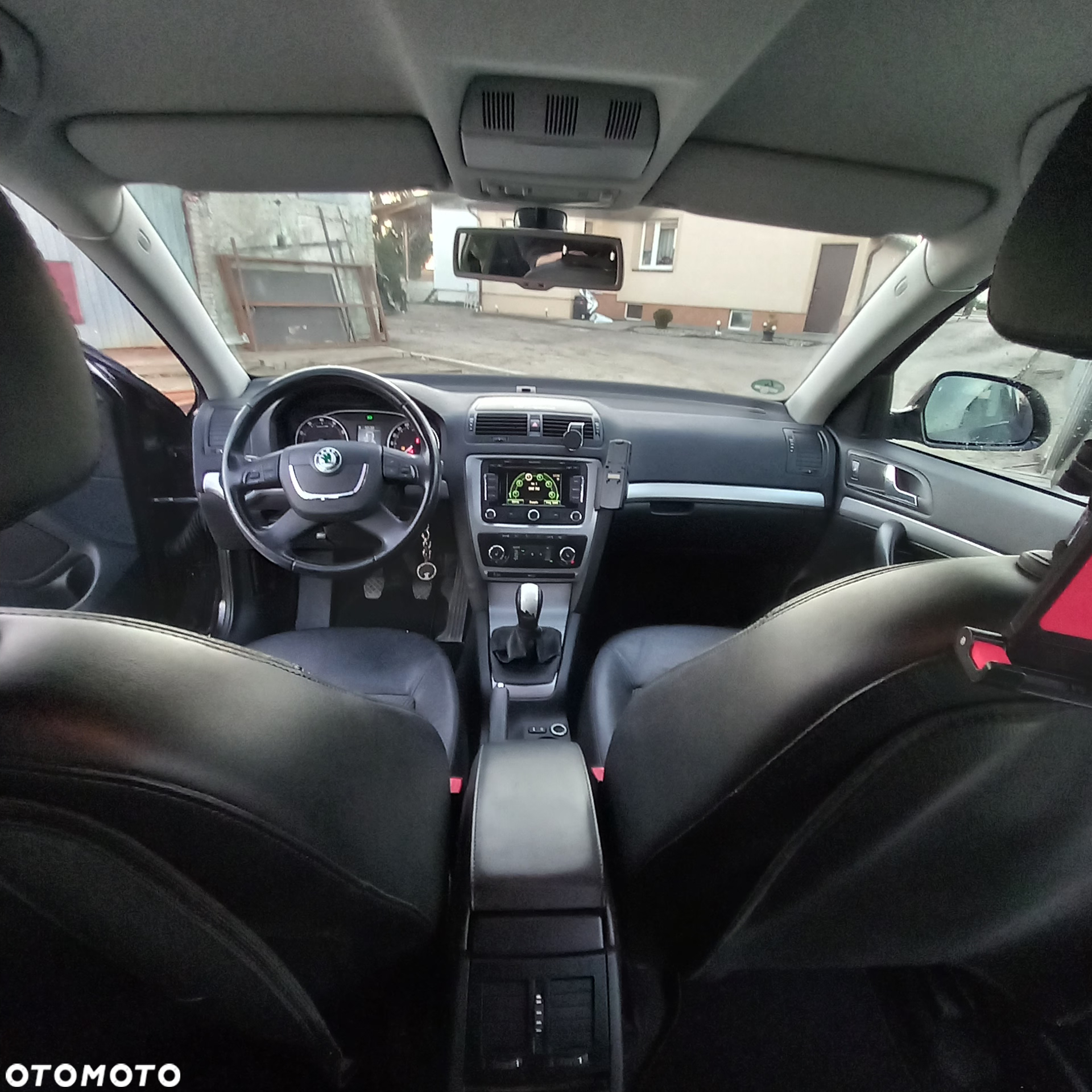 Skoda Octavia 1.8 TSI Ambiente - 6