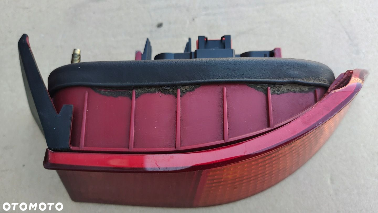 Alfa Romeo 145 lampa tylna prawa.Wkład.100. - 3
