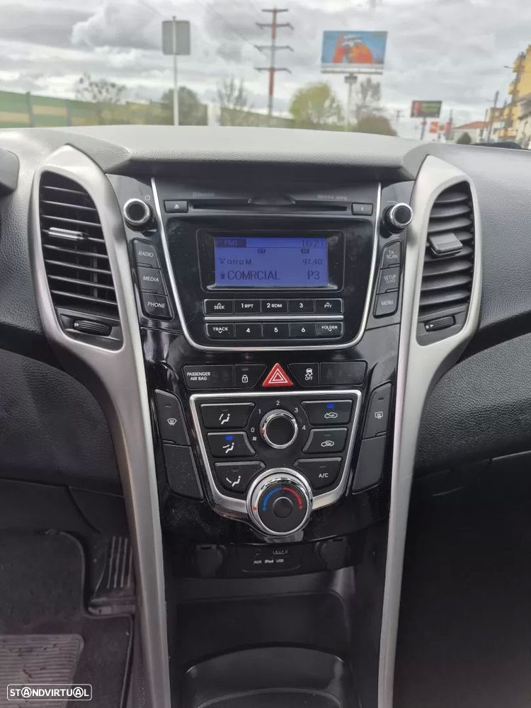 Hyundai i30 SW 1.4 CRDi Blue Active - 18