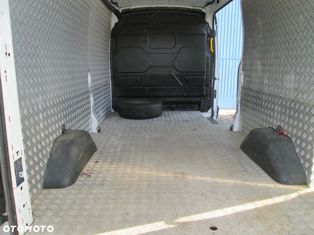 Ford Transit - 16