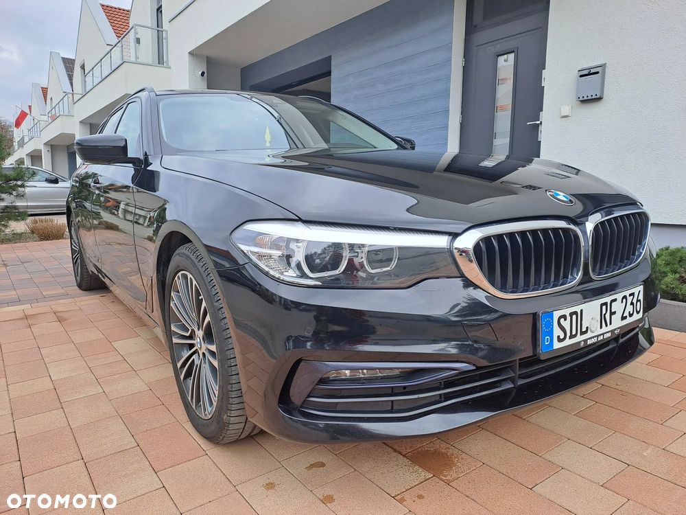 BMW Seria 5 530d xDrive Sport Line - 3