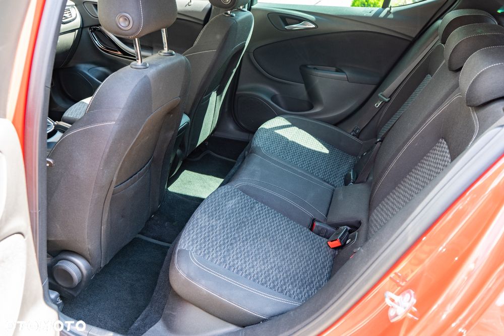 Opel Astra 1.6 T Dynamic S&S - 35