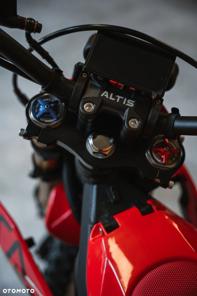 Altis Powersports Sigma - 22