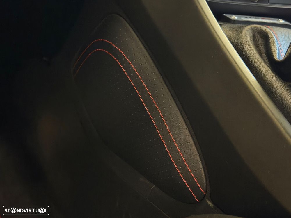 Honda Civic 2.0 VTEC Turbo Type R GT - 40