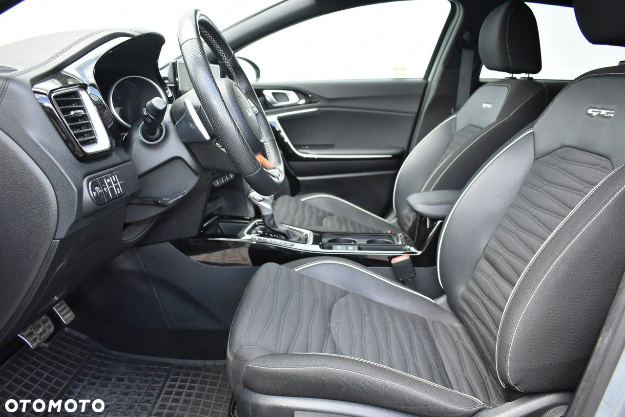Kia ProCeed 1.5 T-GDI GT Line DCT - 14