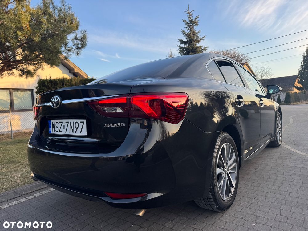 Toyota Avensis - 37