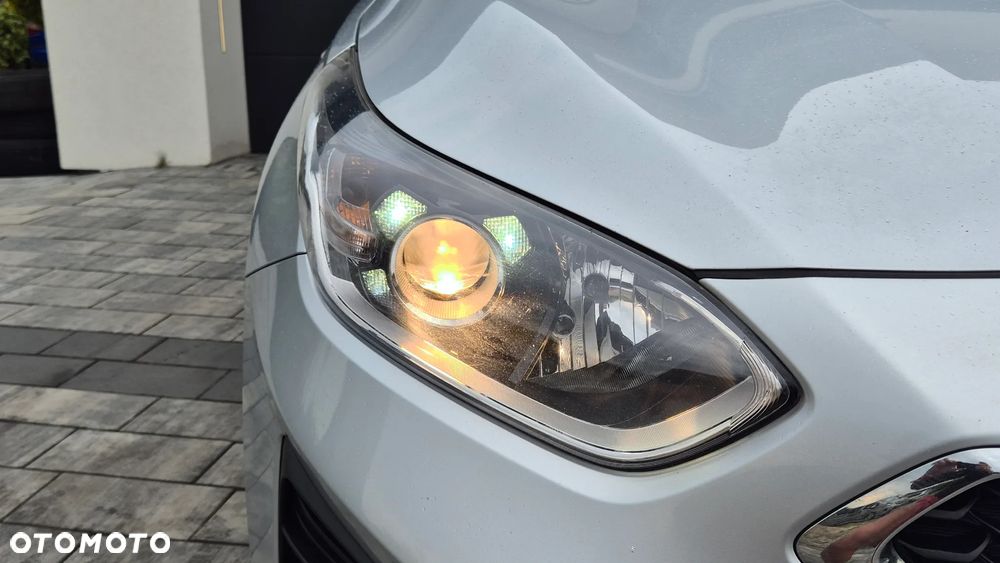 Kia Ceed - 9
