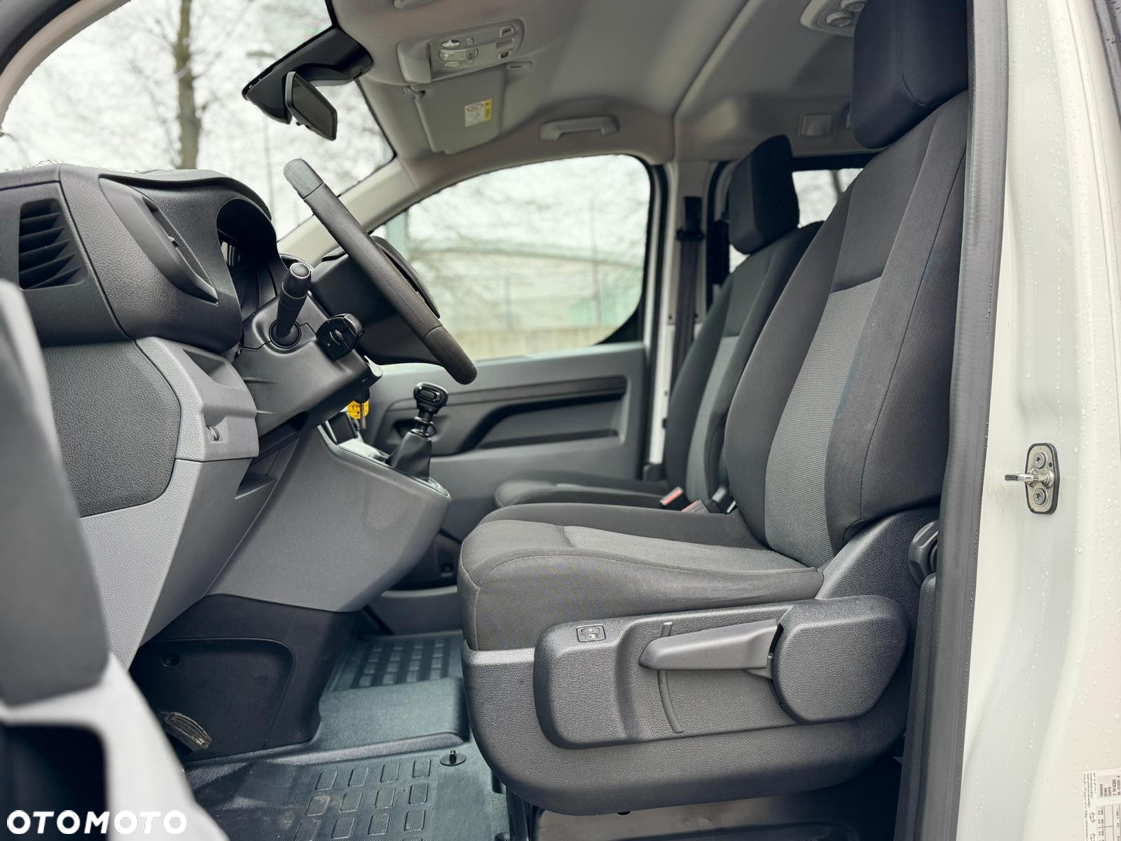 Opel Vivaro - 14