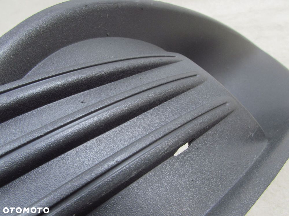 FORD FOCUS MK2 04-11 ATRAPA KRATKA ZDERZAKA PRAWA 8M51-19952-AE - 4
