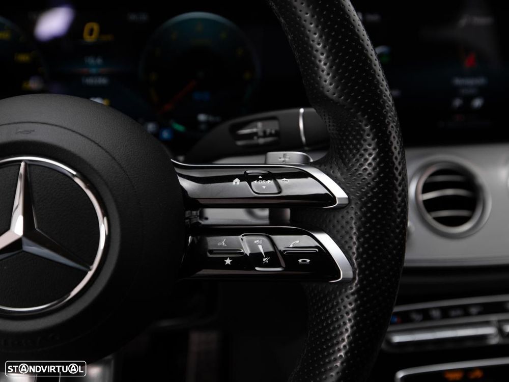 Mercedes-Benz E 300 de 4Matic 9G-TRONIC AMG Line - 22