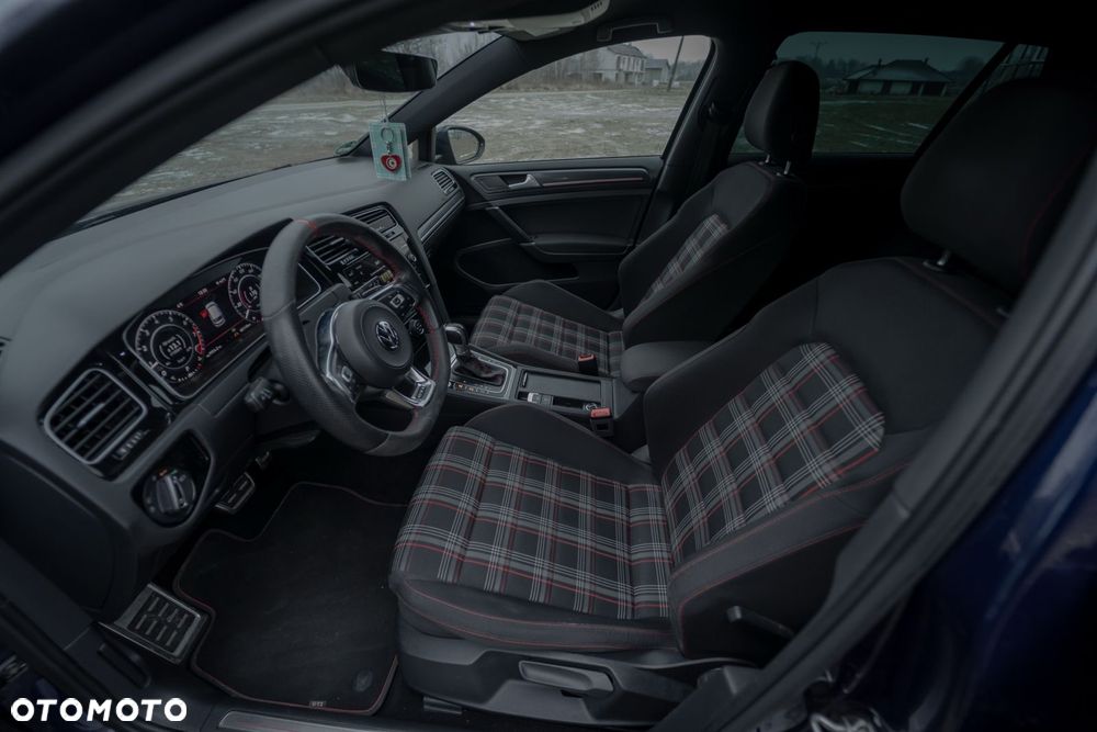 Volkswagen Golf 2.0 TSI BMT GTI Performance DSG - 9