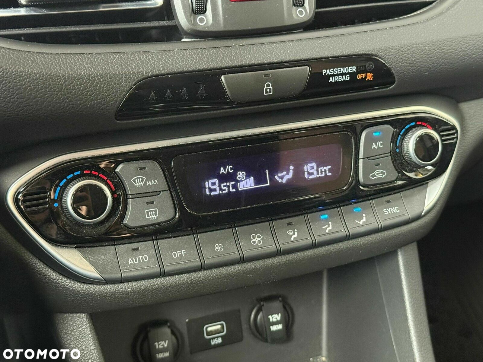 Hyundai i30 - 27