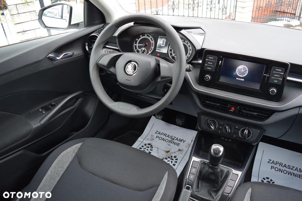 Skoda Fabia 1.0 MPI Style - 14