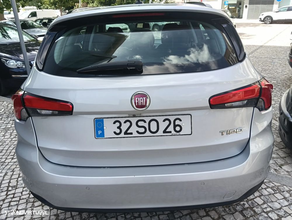 Fiat Tipo Station Wagon 1.3 M-Jet Lounge Tech J17 - 18