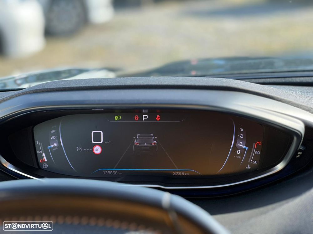 Peugeot 3008 PureTech 130 Stop & Start GPF EAT8 Active - 4