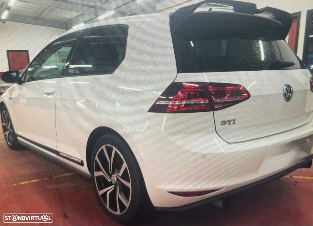 VW Golf 2.0 TSi GTi DSG Performance - 4
