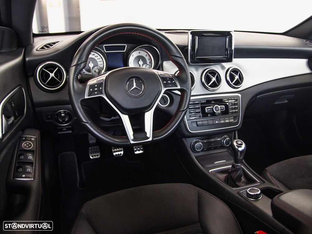 Mercedes-Benz CLA 200 CDI AMG Line — fotografia 18