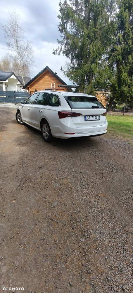 Skoda Octavia 2.0 TDI DSG Selection Plus - 6