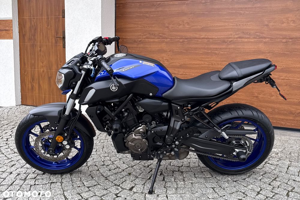 Yamaha MT - 24