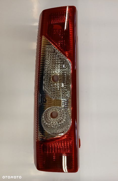 LAMPA TYLNA SCUDO EXPERT JUMPY 07-16 NOWA