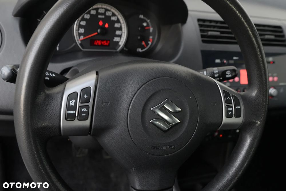 Suzuki Swift 1.3 Comfort+ - 33