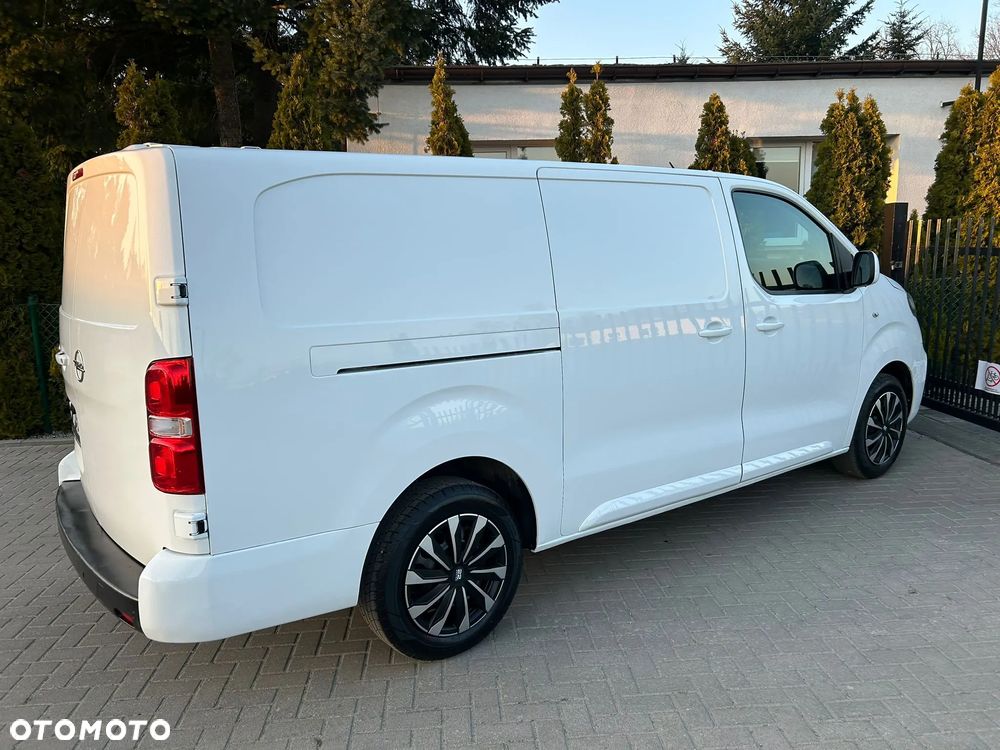 Opel Vivaro - 11