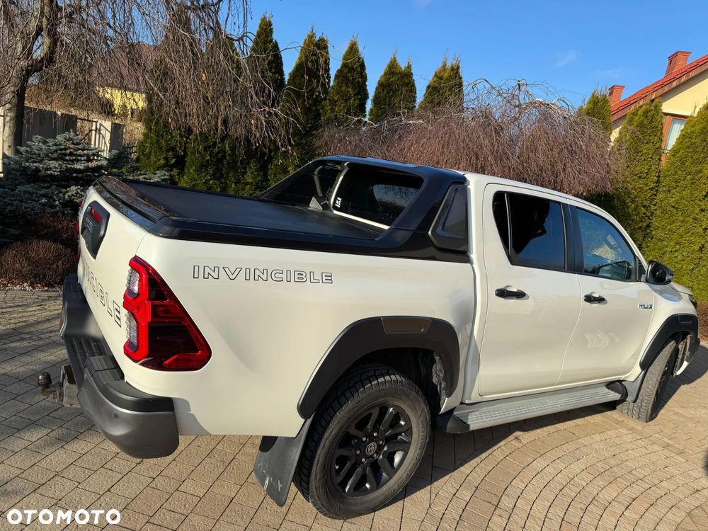Toyota Hilux 2.8 D-4D Double Cab Invincible 4x4 - 2
