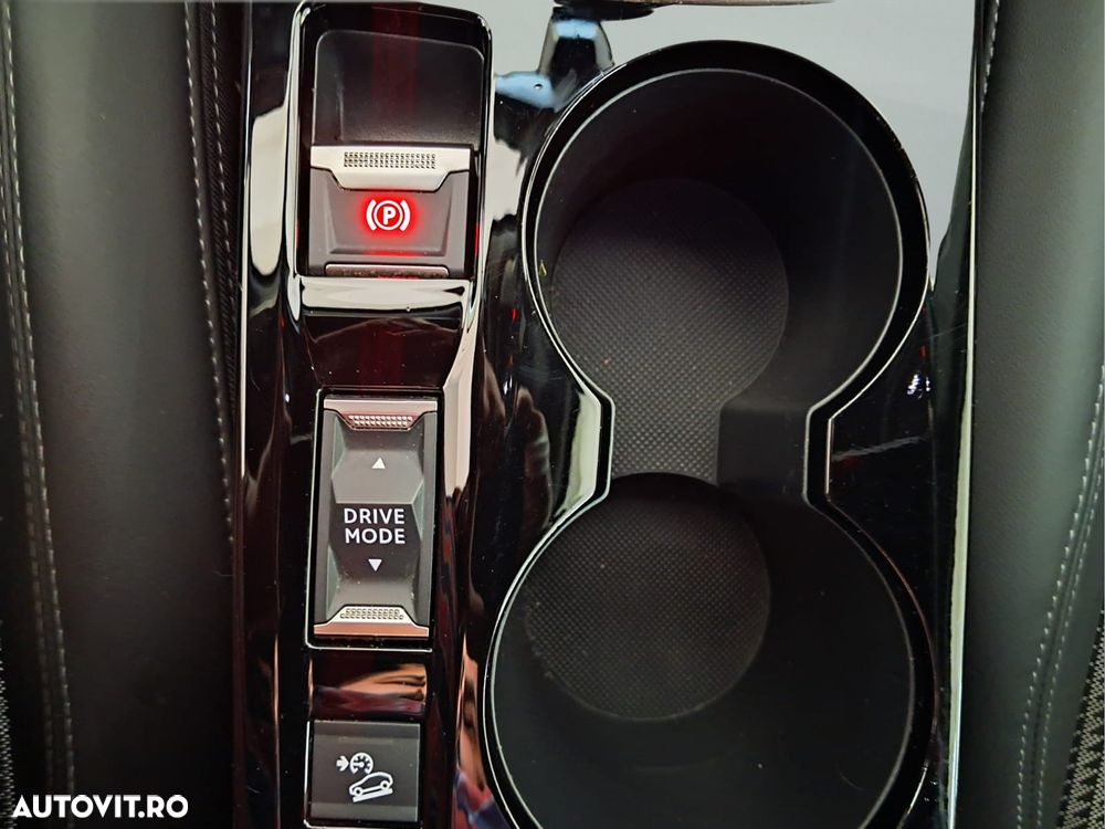 Peugeot 2008 1.2 PureTech BVM6 STT GT - 15