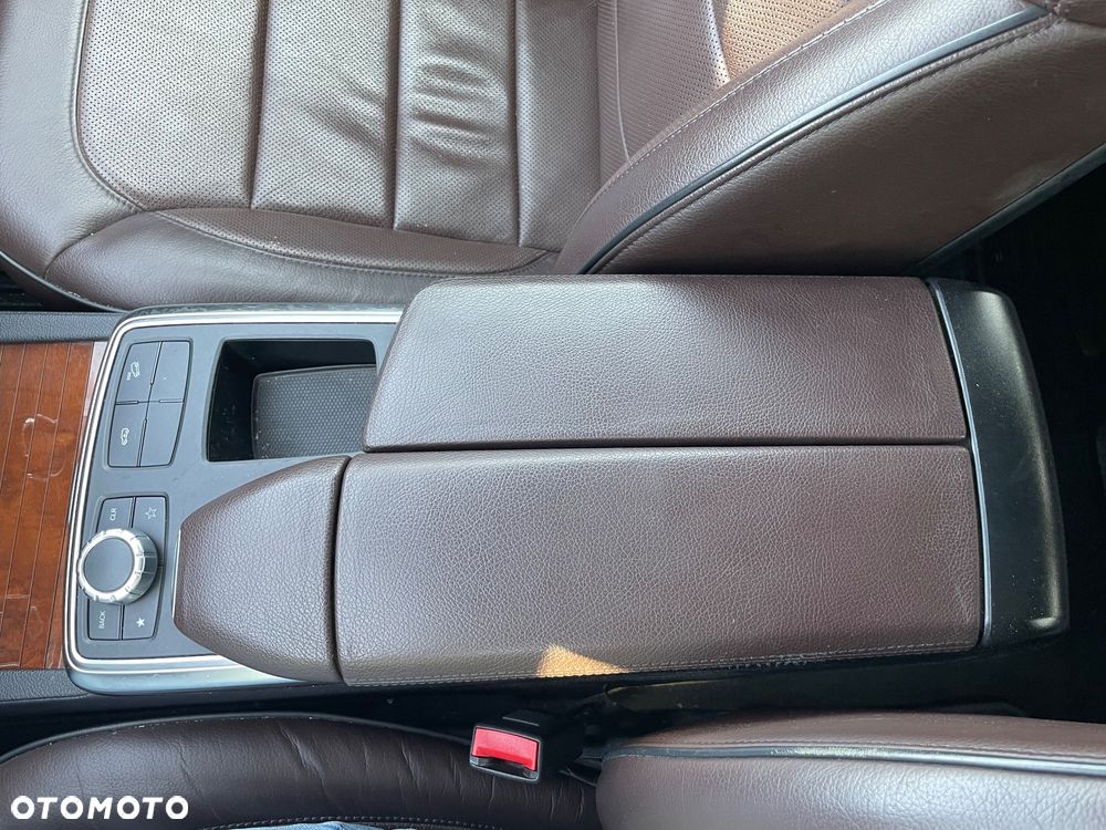 Mercedes-Benz GL 450 4Matic 7G-TRONIC - 37