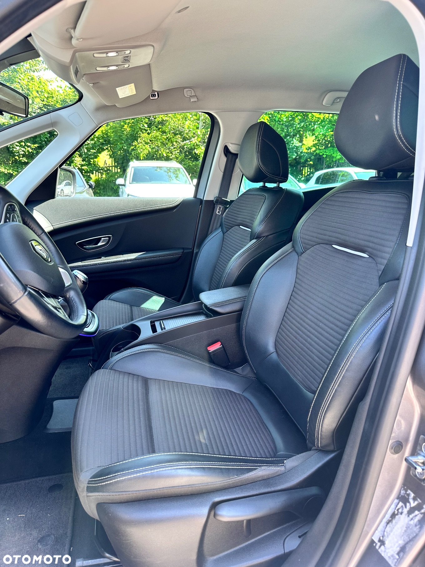 Renault Grand Scenic TCe 115 GPF BUSINESS EDITION - 14